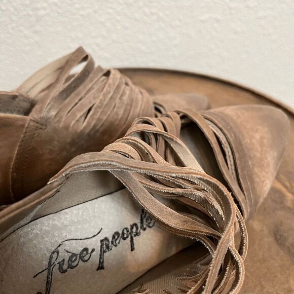 Free People Lost Valley Suede Brown Ankle Boot Women's 36 US 6 - Picture 5 of 7